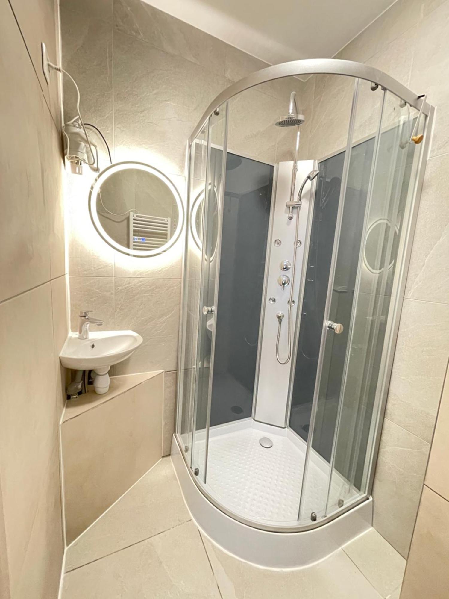 Abracadabra Flat France Suisse Apartment แซ็ง-ลุยส์ ภายนอก รูปภาพ