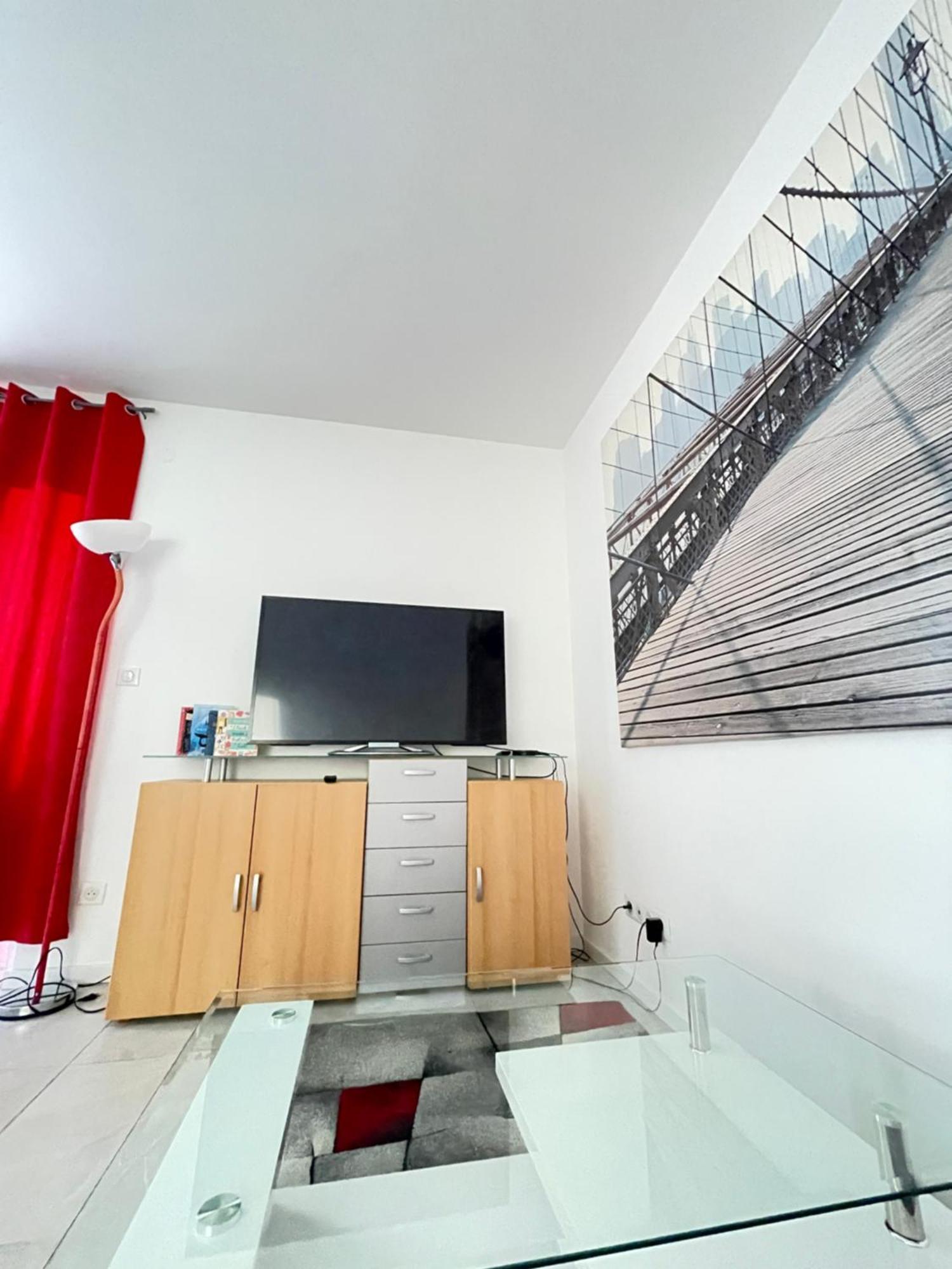 Abracadabra Flat France Suisse Apartment แซ็ง-ลุยส์ ภายนอก รูปภาพ
